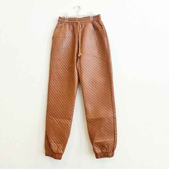 NEW Boohoo Women's Quilted Faux Leather Jogger Trouser Pants Camel 8 NWT - Picture 2 of 6